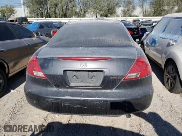 2007 Honda Accord LX с VIN 1HGCM72397A003213, выставлен на аукционе Copart как лот 62239345 с пробегом 213 110 миль миль и Списание • Salvage title. История ставок и продаж доступна на DreamBid. Изображение 6.