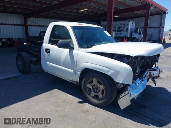2006 Chevrolet Silverado 1500 Work Truck z VIN 3GCEC14X86G197028, wystawiony jako IAAI lot #42933273 z przebiegiem Nie podano mil oraz . Historia ofert i sprzedaży dostępna na DreamBid. Obrazek 1.
