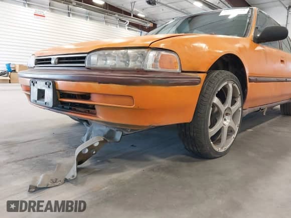 1992 Honda Accord LX с VIN 1HGCB7559NA230126, выставлен на аукционе IAAI как лот 42165373 с пробегом 256 400 миль миль и . История ставок и продаж доступна на DreamBid. Изображение 12.