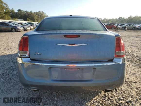 2011 Chrysler 300 Limited с VIN 2C3CA5CG4BH592442, выставлен на аукционе Copart как лот 80274685 с пробегом 124 118 миль миль и Списание • Salvage title. История ставок и продаж доступна на DreamBid. Изображение 6.