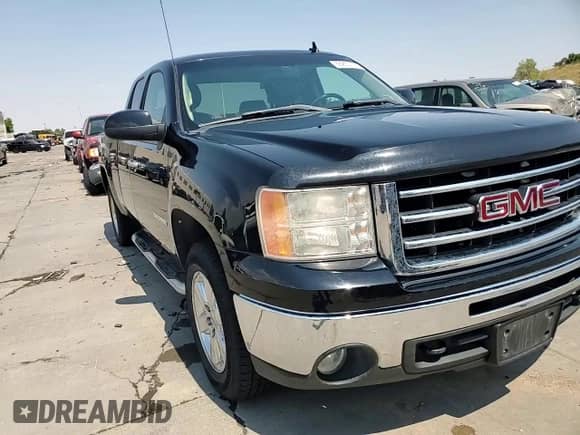 2012 GMC Sierra 1500 SLT with VIN 1GTR2WE77CZ123255, listed as a Copart auction lot 68255705 with 114,287 mi miles and Clean title. Bid and sale history available at DreamBid. Image 13.