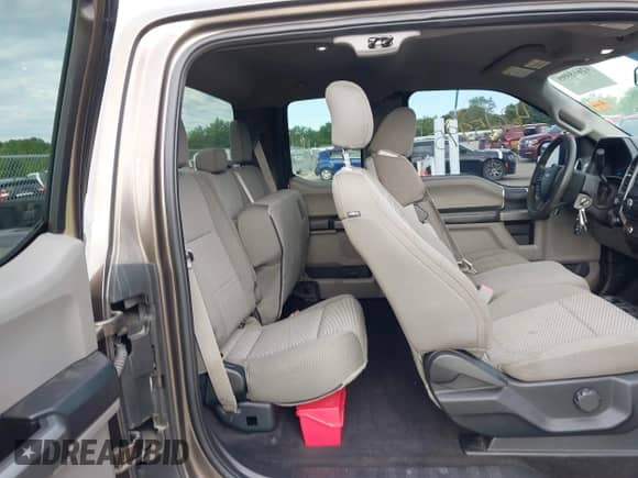 2017 Ford F-150 XL with VIN 1FTEX1C80HFB12959, listed as a IAAI auction lot 42615995 with 186,500 mi miles and . Bid and sale history available at DreamBid. Image 8.
