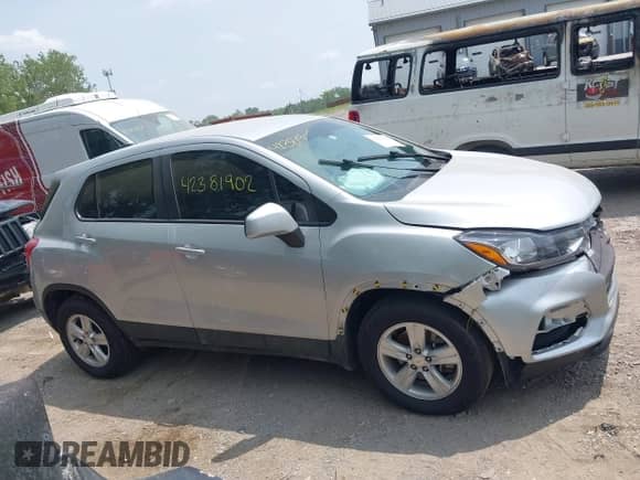 2022 Chevrolet Trax LS с VIN KL7CJKSM7NB544686, выставлен на аукционе IAAI как лот 42381902 с пробегом 74 888 миль миль и . История ставок и продаж доступна на DreamBid. Изображение 13.