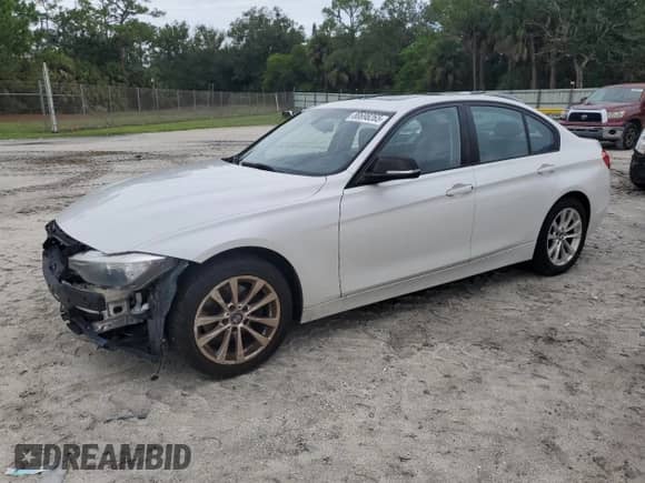 2017 BMW 3 Series 320i with VIN WBA8E1G53HNU13554, listed as a Copart auction lot 80698265 with 101,651 mi miles and Salvage title. Bid and sale history available at DreamBid. Image 1.
