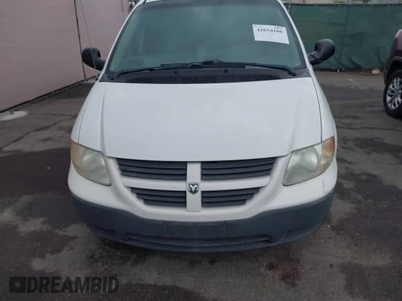 2005 Dodge Caravan SE with VIN 1D4GP25R65B329135, listed as a IAAI auction lot 42654106 with 161,612 mi miles and . Bid and sale history available at DreamBid. Image 6.