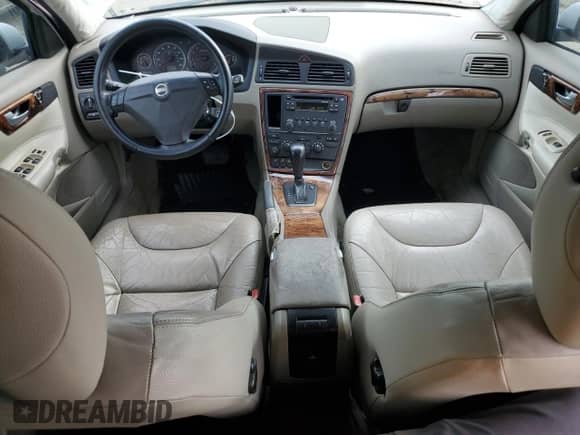 2005 Volvo S60 с VIN YV1RS592052484177, выставлен на аукционе Copart как лот 47921685 с пробегом 132 527 миль миль и Списание • Salvage title. История ставок и продаж доступна на DreamBid. Изображение 8.