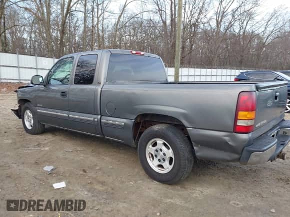 2002 Chevrolet Silverado 1500 LS with VIN 2GCEC19T121346310, listed as a IAAI auction lot 41451900 with 140,697 mi miles and . Bid and sale history available at DreamBid. Image 19.
