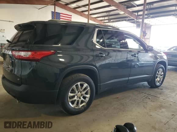 2019 Chevrolet Traverse LT z VIN 1GNEVHKW4KJ301334, wystawiony jako Copart lot #81558455 z przebiegiem 38 933 mil mil oraz Szkoda całkowita • Salvage title. Historia ofert i sprzedaży dostępna na DreamBid. Obrazek 3.