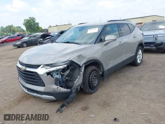 2021 Chevrolet Blazer LT z VIN 3GNKBCRS1MS506581, wystawiony jako IAAI lot #42786713 z przebiegiem 135 432 mil mil oraz . Historia ofert i sprzedaży dostępna na DreamBid. Obrazek 22.