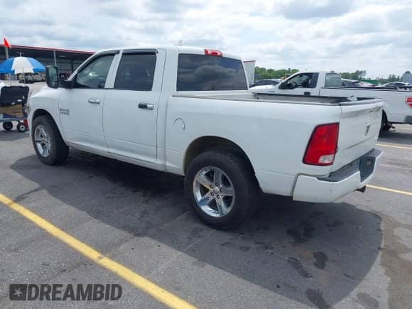 2018 Ram 1500 Express with VIN 3C6RR6KG5JG194863, listed as a IAAI auction lot 42133048 with 151,614 mi miles and . Bid and sale history available at DreamBid. Image 3.
