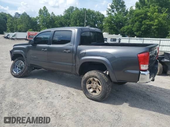 2017 Toyota Tacoma SR5 с VIN 3TMCZ5AN3HM081109, выставлен на аукционе Copart как лот 61154625 с пробегом 59 552 миль миль и Списание • Salvage title. История ставок и продаж доступна на DreamBid. Изображение 2.