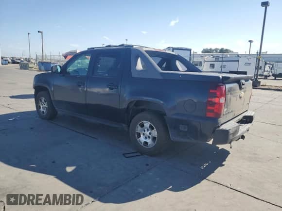 2008 Chevrolet Avalanche 2LT с VIN 3GNFK123X8G127578, выставлен на аукционе Copart как лот 70158645 с пробегом 172 142 миль миль и Списание • Salvage title. История ставок и продаж доступна на DreamBid. Изображение 2.
