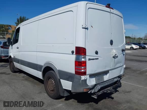2008 Dodge Sprinter with VIN WD0PE745X85330345, listed as a IAAI auction lot 41703128 with 210,199 mi miles and . Bid and sale history available at DreamBid. Image 3.