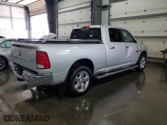2017 Ram 1500 Outdoorsman z VIN 1C6RR7TTXHS694814, wystawiony jako Copart lot #66405435 z przebiegiem 130 954 mil mil oraz Szkoda całkowita • Salvage title. Historia ofert i sprzedaży dostępna na DreamBid. Obrazek 3.
