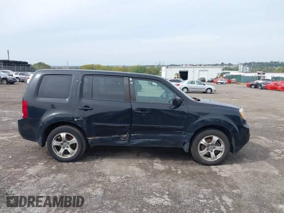 2013 Honda Pilot EX-L with VIN 5FNYF4H55DB056810, listed as a IAAI auction lot 43333392 with 238,993 mi miles and . Bid and sale history available at DreamBid. Image 13.