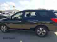 2017 Nissan Pathfinder SL с VIN 5N1DR2MM5HC662629, выставлен на аукционе IAAI как лот 42995913 с пробегом 151 755 миль миль и . История ставок и продаж доступна на DreamBid. Изображение 13.