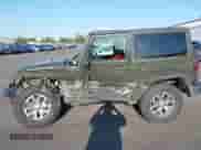 2015 Jeep Wrangler Rubicon Hard Rock z VIN 1C4BJWCGXFL771669, wystawiony jako IAAI lot #42057423 z przebiegiem 36 996 mil mil oraz . Historia ofert i sprzedaży dostępna na DreamBid. Obrazek 15.