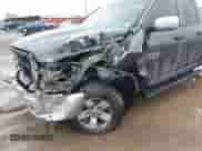 2018 Ram 1500 Tradesman z VIN 1C6RR6FG7JS325181, wystawiony jako IAAI lot #41344653 z przebiegiem 202 602 mil mil oraz . Historia ofert i sprzedaży dostępna na DreamBid. Obrazek 6.