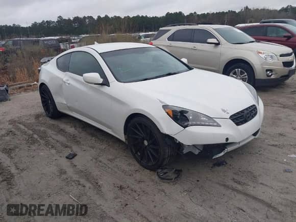 2012 Hyundai Genesis Coupe R-Spec с VIN KMHHT6KD2CU070640, выставлен на аукционе IAAI как лот 41608733 с пробегом 132 057 миль миль и . История ставок и продаж доступна на DreamBid. Изображение 1.
