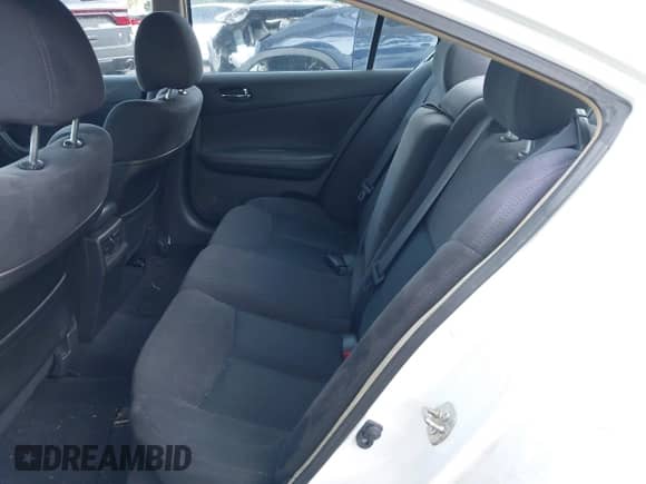 2014 Nissan Maxima SV z VIN 1N4AA5AP1EC483052, wystawiony jako IAAI lot #42807542 z przebiegiem 319 387 mil mil oraz . Historia ofert i sprzedaży dostępna na DreamBid. Obrazek 8.