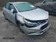 2018 Chevrolet Cruze LS с VIN 1G1BC5SM8J7111460, выставлен на аукционе IAAI как лот 41209427 с пробегом 89 637 миль миль и . История ставок и продаж доступна на DreamBid. Изображение 6.