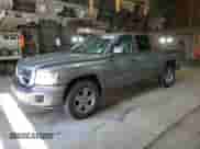 2008 Dodge Dakota SLT с VIN 1D7HW48N88S632145, выставлен на аукционе Copart как лот 71955855 с пробегом 95 363 миль миль и Списание • Salvage title. История ставок и продаж доступна на DreamBid. Изображение 1.