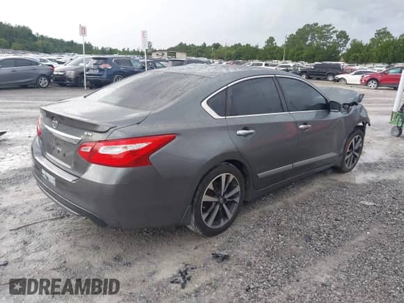 2016 Nissan Altima SL с VIN 1N4AL3AP8GC276708, выставлен на аукционе IAAI как лот 42756294 с пробегом 175 764 миль миль и . История ставок и продаж доступна на DreamBid. Изображение 4.