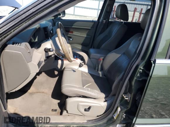 2007 Jeep Grand Cherokee Limited с VIN 1J8HR58247C549052, выставлен на аукционе Copart как лот 80395245 с пробегом 151 131 миль миль и На запчасти • Non repairable. История ставок и продаж доступна на DreamBid. Изображение 7.