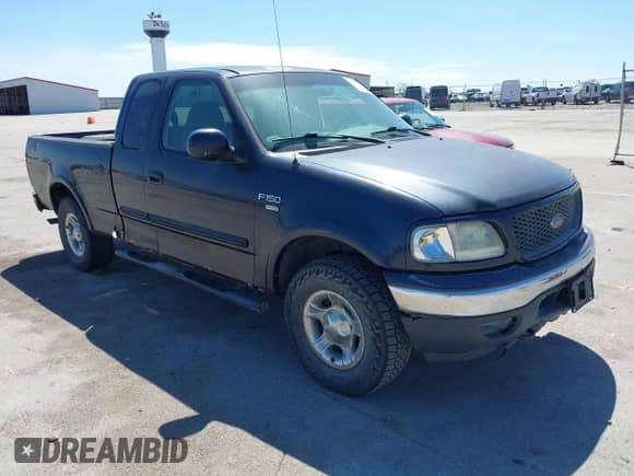 2000 Ford F-150 XL z VIN 1FTRX18LXYNB41132, wystawiony jako IAAI lot #42173717 z przebiegiem Nie podano mil oraz . Historia ofert i sprzedaży dostępna na DreamBid. Obrazek 1.