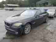 2012 BMW 7 Series 750Li z VIN WBAKB8C55CDX20784, wystawiony jako Copart lot #82229125 z przebiegiem 168 360 mil mil oraz Czysty tytuł • Clean title. Historia ofert i sprzedaży dostępna na DreamBid. Obrazek 1.