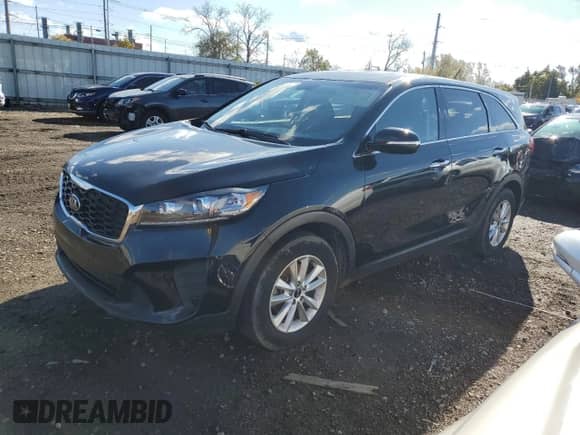 2019 Kia Sorento L с VIN 5XYPG4A36KG510408, выставлен на аукционе Copart как лот 81685235 с пробегом Не указан миль и Чистый • Clean title. История ставок и продаж доступна на DreamBid. Изображение 1.