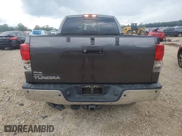 2012 Toyota Tundra Limited z VIN 5TFSY5F10CX132864, wystawiony jako Copart lot #70156505 z przebiegiem 186 395 mil mil oraz Szkoda całkowita • Salvage title. Historia ofert i sprzedaży dostępna na DreamBid. Obrazek 6.