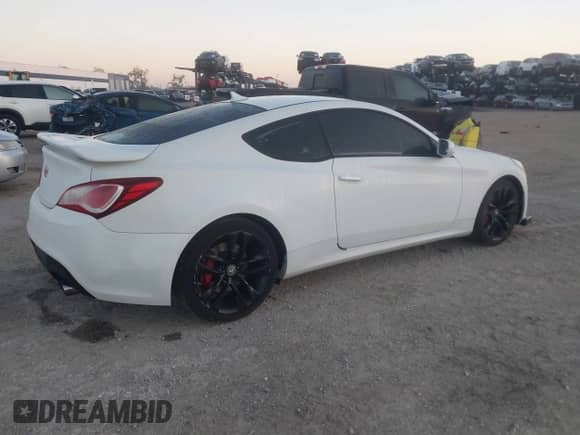 2013 Hyundai Genesis Coupe Premium z VIN KMHHT6KD7DU092926, wystawiony jako IAAI lot #41771972 z przebiegiem 187 367 mil mil oraz . Historia ofert i sprzedaży dostępna na DreamBid. Obrazek 4.