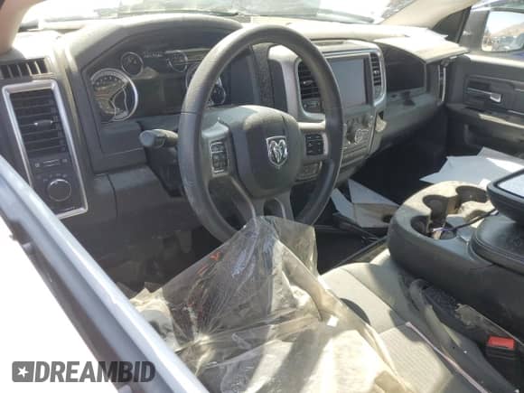 2023 Ram 1500 SLT z VIN 3C6RR7LG0PG661393, wystawiony jako Copart lot #61210335 z przebiegiem 25 325 mil mil oraz Szkoda całkowita • Salvage title. Historia ofert i sprzedaży dostępna na DreamBid. Obrazek 8.