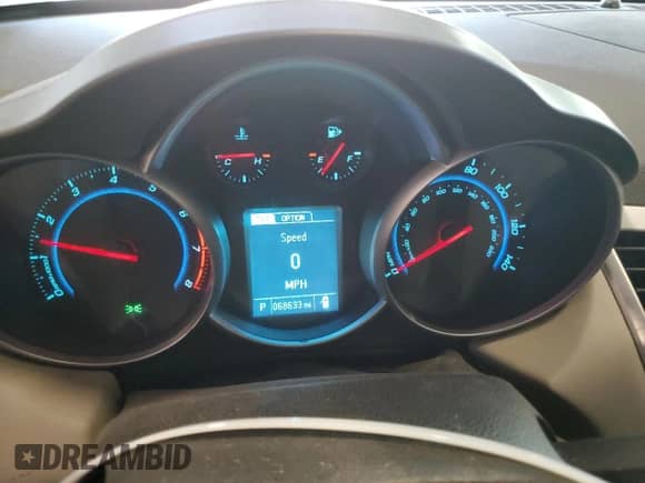 2014 Chevrolet Cruze 1LT with VIN 1G1PC5SB3E7398751, listed as a Copart auction lot 68300245 with 68,633 mi miles and Salvage title. Bid and sale history available at DreamBid. Image 9.