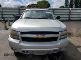 2010 Chevrolet Suburban LS с VIN 1GNUKHE33AR146166, выставлен на аукционе Copart как лот 82279825 с пробегом 160 236 миль миль и Чистый • Clean title. История ставок и продаж доступна на DreamBid. Изображение 5.