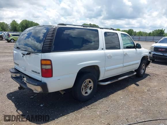 2002 Chevrolet Suburban LT с VIN 1GNEC16Z02J219490, выставлен на аукционе IAAI как лот 42627550 с пробегом 228 553 миль миль и . История ставок и продаж доступна на DreamBid. Изображение 4.