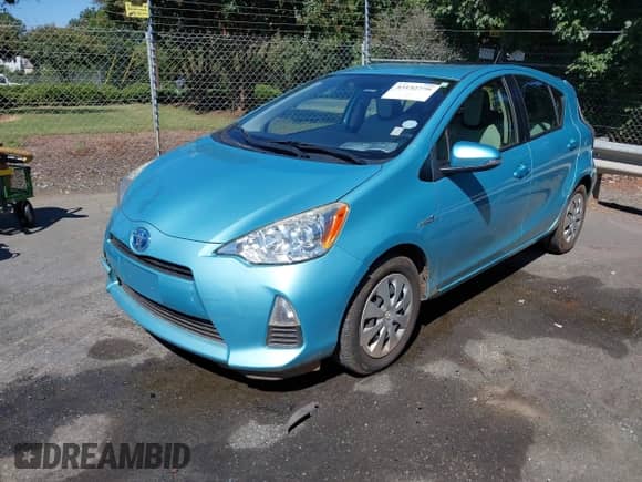 2014 Toyota Prius One z VIN JTDKDTB3XE1080513, wystawiony jako IAAI lot #43152390 z przebiegiem 94 721 mil mil oraz . Historia ofert i sprzedaży dostępna na DreamBid. Obrazek 17.