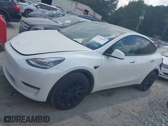 2022 Tesla Model Y Long Range с VIN 7SAYGDEE2NF313864, выставлен на аукционе IAAI как лот 43126697 с пробегом 125 612 миль миль и . История ставок и продаж доступна на DreamBid. Изображение 14.
