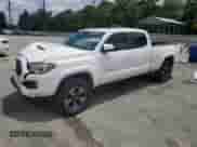 2018 Toyota Tacoma SR5 с VIN 3TMBZ5DN3JM016239, выставлен на аукционе Copart как лот 68904385 с пробегом 77 131 миль миль и Списание • Salvage title. История ставок и продаж доступна на DreamBid. Изображение 1.
