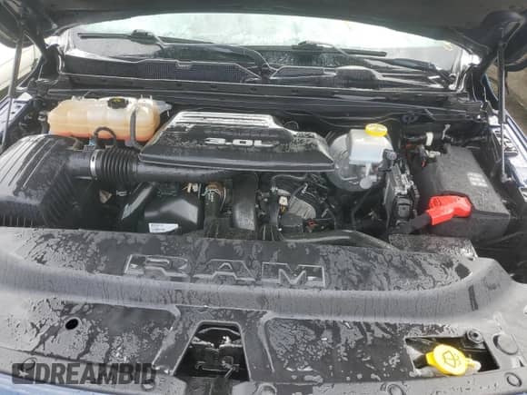 2022 Ram 1500 Laramie z VIN 1C6RREJM8NN178736, wystawiony jako Copart lot #74708194 z przebiegiem Nie podano mil oraz Nie do naprawy • Non repairable. Historia ofert i sprzedaży dostępna na DreamBid. Obrazek 11.