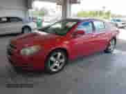 2012 Chevrolet Malibu 1LT z VIN 1G1ZC5E03CF284982, wystawiony jako IAAI lot #43379149 z przebiegiem 200 196 mil mil oraz . Historia ofert i sprzedaży dostępna na DreamBid. Obrazek 2.