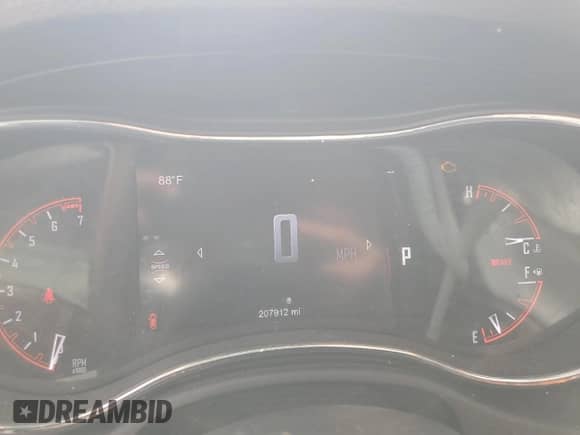 2014 Dodge Durango Limited with VIN 1C4RDHDG7EC586199, listed as a Copart auction lot 63032105 with 207,912 mi miles and Salvage title. Bid and sale history available at DreamBid. Image 9.