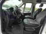 2018 Ram ProMaster Cargo с VIN 3C6TRVAG6JE103192, выставлен на аукционе Copart как лот 71173695 с пробегом 186 931 миль миль и Списание • Salvage title. История ставок и продаж доступна на DreamBid. Изображение 7.