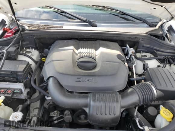 2011 Jeep Grand Cherokee Laredo с VIN 1J4RR4GG2BC617838, выставлен на аукционе Copart как лот 72069035 с пробегом 186 984 миль миль и Списание • Salvage title. История ставок и продаж доступна на DreamBid. Изображение 12.