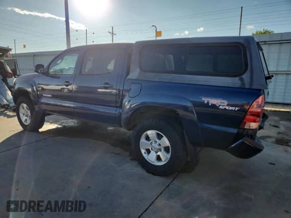 2008 Toyota Tacoma with VIN 3TMLU42N08M014815, listed as a Copart auction lot 81335105 with 317,218 mi miles and Salvage title. Bid and sale history available at DreamBid. Image 2.