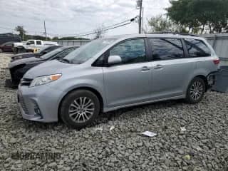 2019 Toyota Sienna XLE Auto Access Seat с VIN 5TDYZ3DCXKS993182, выставлен на аукционе Copart как лот 71122805 с пробегом 104 122 миль миль и Списание • Salvage title. История ставок и продаж доступна на DreamBid. Изображение 1.