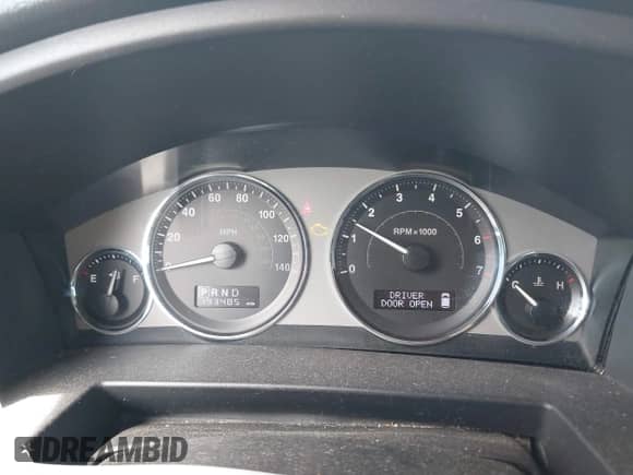 2008 Jeep Commander Limited с VIN 1J8HG58288C145792, выставлен на аукционе IAAI как лот 42838413 с пробегом 193 485 миль миль и . История ставок и продаж доступна на DreamBid. Изображение 7.