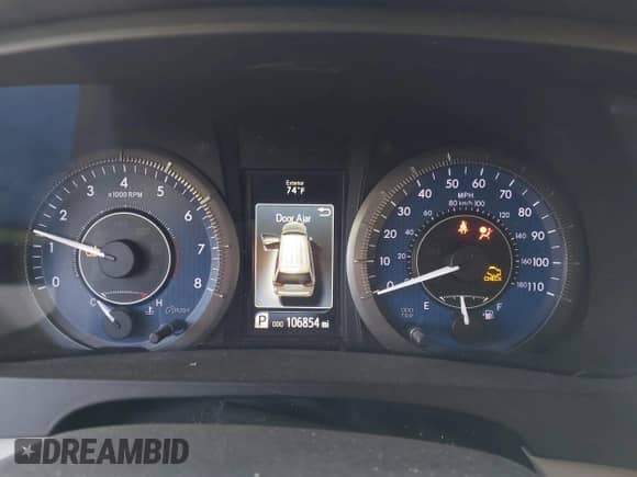 2015 Toyota Sienna XLE with VIN 5TDYK3DC5FS644523, listed as a IAAI auction lot 43248015 with 106,854 mi miles and . Bid and sale history available at DreamBid. Image 7.