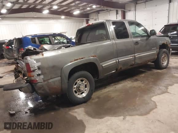 2000 Chevrolet Silverado 2500 LS с VIN 1GCGK29U9YE255173, выставлен на аукционе IAAI как лот 41344272 с пробегом 208 913 миль миль и . История ставок и продаж доступна на DreamBid. Изображение 4.